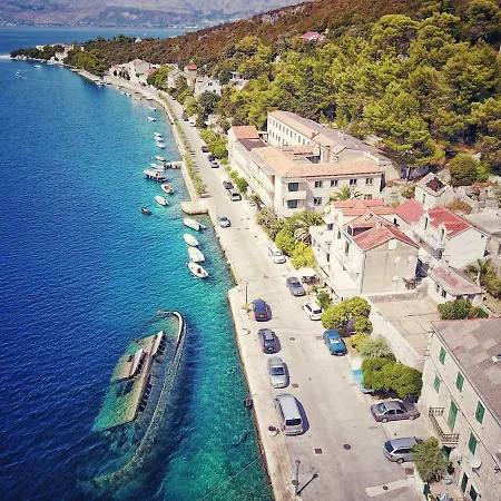 Ruzicin Dvor Lejlighed Povlja (Brac)