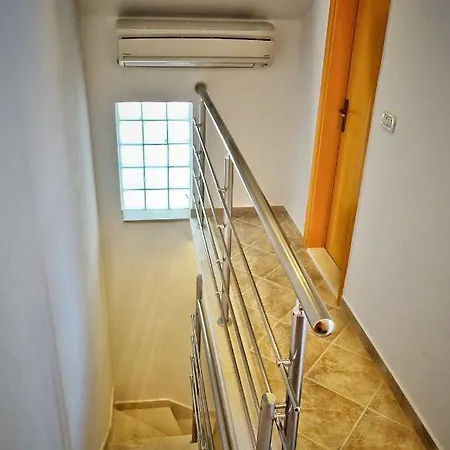 Ruzicin Dvor Apartment