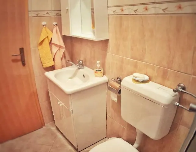 Ruzicin Dvor Povlja (Brac)